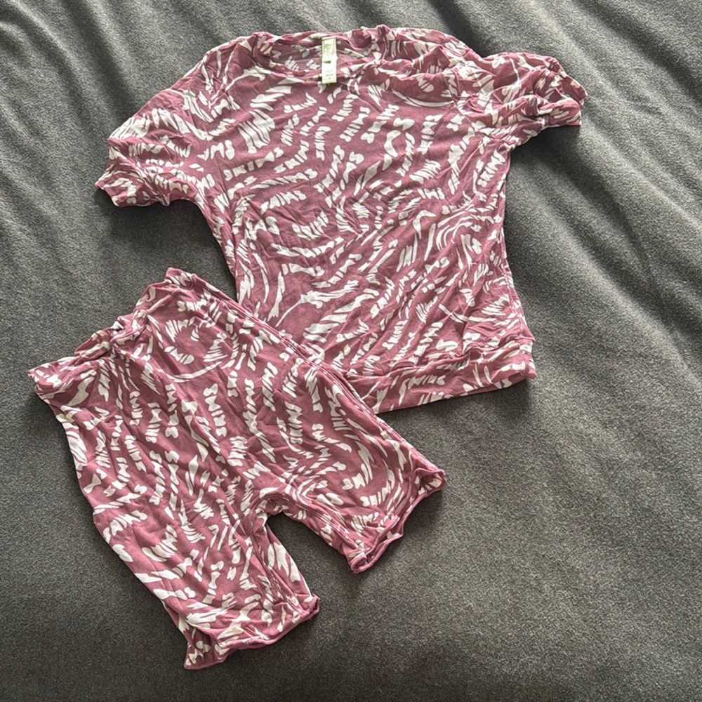 SKIMS Pink and White Printed sheer Set